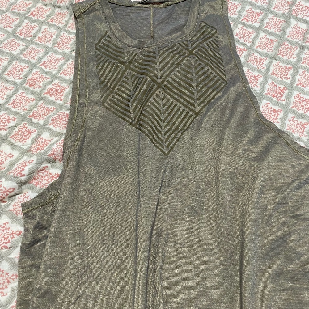 Lululemon shirt RARE!